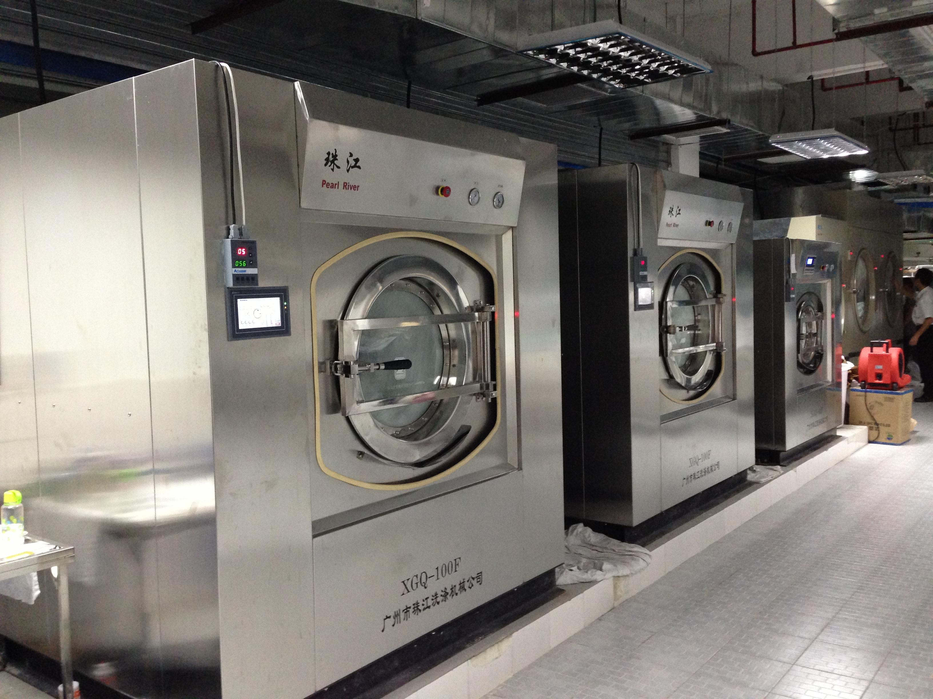 广州大型工业洗衣机定制，宾馆清洗专用工业洗衣机服务案例